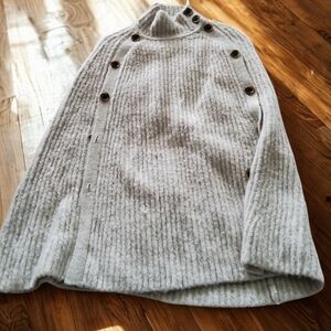 J. Crew Cream Knit Sweater with Button Accents SIZE XXS/XS